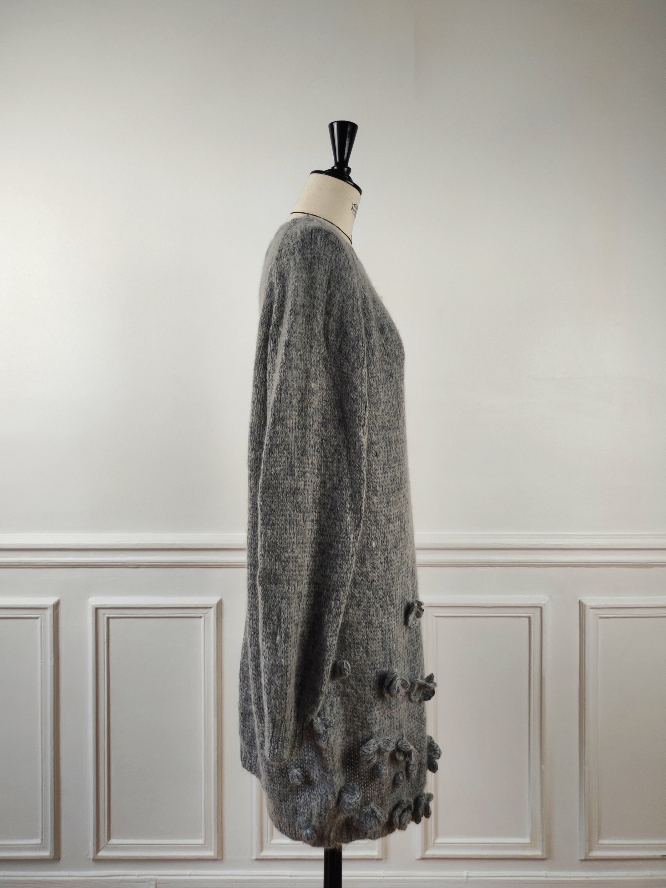 Long sweater hand knitted in cashmere wool