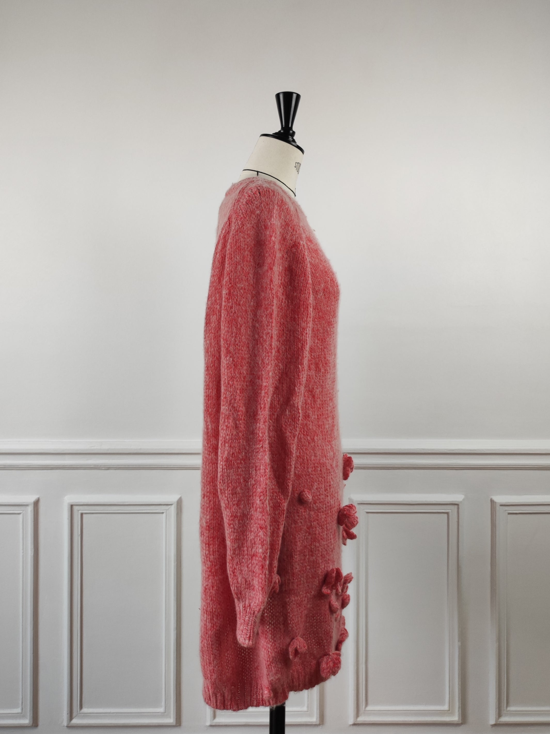 Long sweater hand knitted in cashmere wool